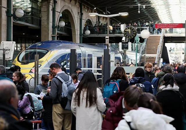 Eurostar suspende el tráfico ferroviario en el túnel del canal de la Mancha por un problema eléctrico