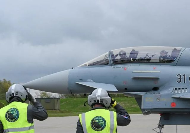 Alemania duplica sus cazas para la vigilancia del flanco oriental de la OTAN
