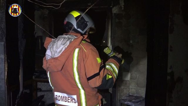 Una explosión en una vivienda de Valencia deja un muerto y dos heridos