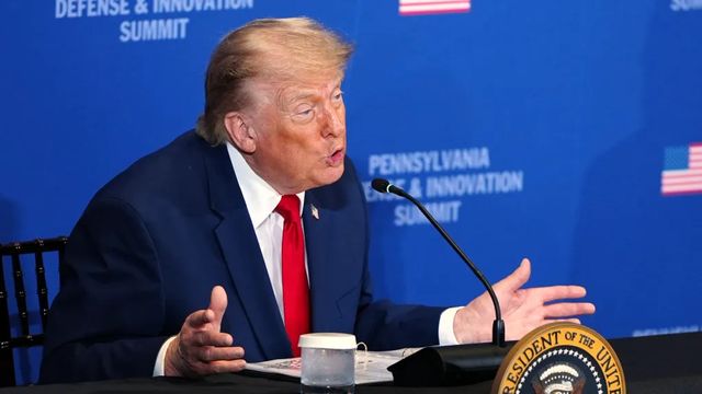 El operador del teleprónter de Trump pudo haber ganado dinero apostando sobre sus discursos