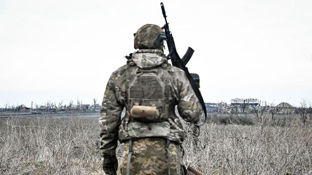 Zelenszkij szerint 31 ezer ukrán katona halt meg a háborúban