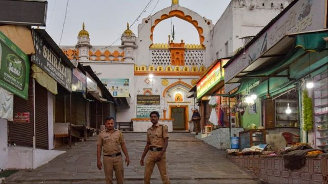 Hindu Outfits Threaten 'Babri-Like' Action If Aurangzeb's Tomb Not Razed, To Protest Across Maharashtra