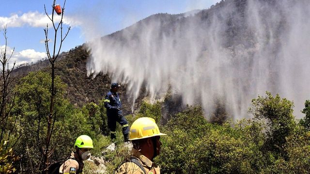 Incendio sull'isola greca di Paros, evacuati nove centri abitati