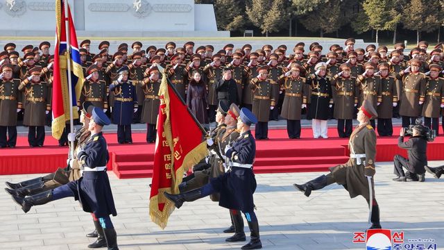Észak-Korea új fejlesztésű, irányítható lövedékeket tesztelt