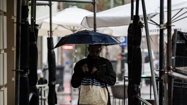 La borrasca Claudia obliga a la Aemet a encender los avisos en Canarias: lluvias muy intensas, crecidas de barrancos e inundaciones