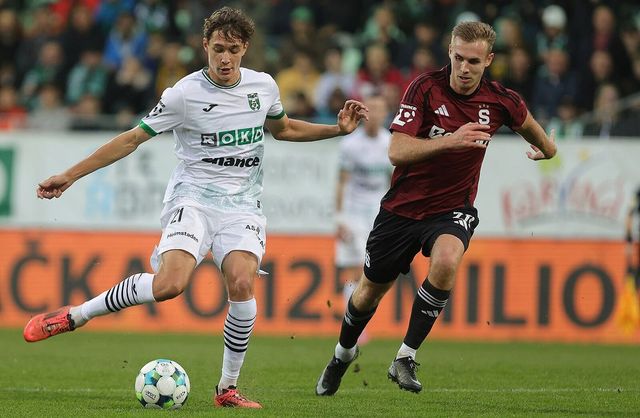 ONLINE: Karviná - Sparta 0:0, Ayaosiho vychytal Vindahl, domácí pak pálí do tyče