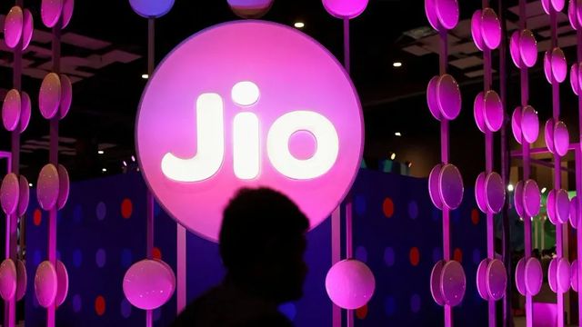 Sebi gives green light to Jio Platforms IPO, six other public offers