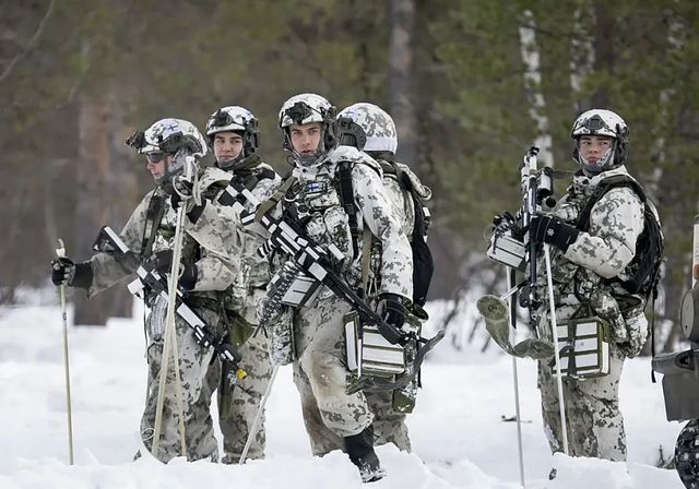 El servicio militar se extiende por los países de la UE para afrontar la amenaza rusa