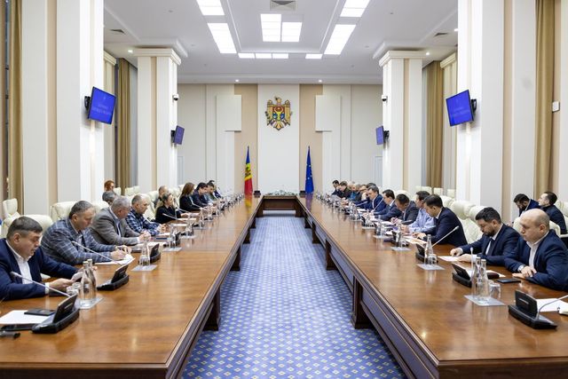 Premierul Dorin Recean a discutat cu reprezentanții mediului de afaceri din Republica Moldova despre situația energetică