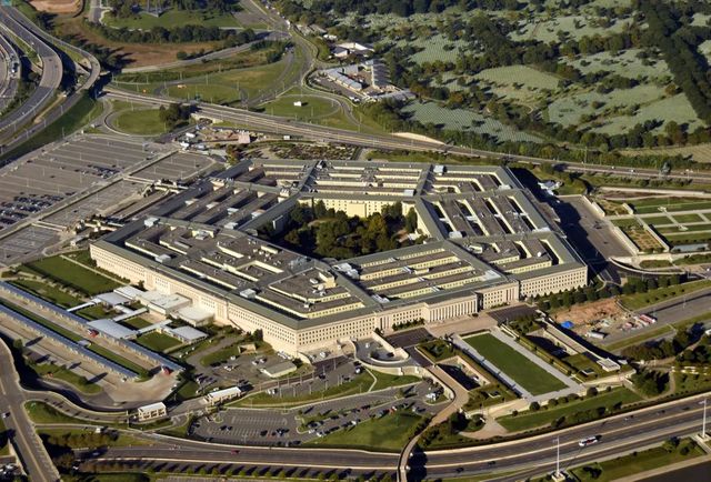 Șeful Pentagonului va vizita România săptămâna viitoare