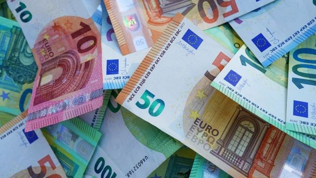 Референтни курсове на еврото