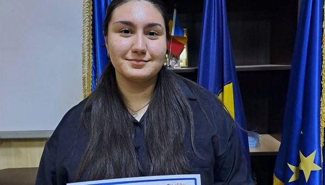 Ștefania, singura elevă din Prahova care a luat 10 la BAC. La ce facultate vrea să studieze