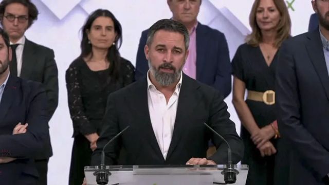 Vox se querellará contra Sánchez por homicidio imprudente y omisión del deber de socorro