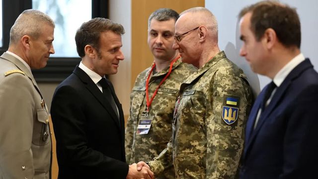 Macron se reúne con los jefes del Estado Mayor de la UE y la OTAN, pero sin Estados Unidos