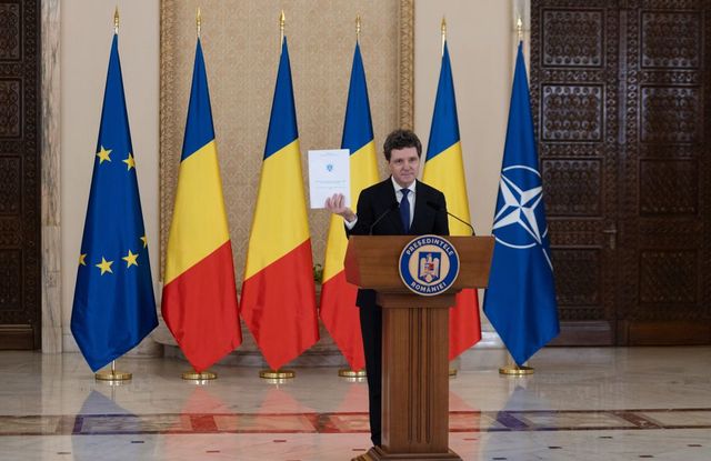 Nicușor Dan a trimis Parlamentului, pentru reexaminare, legea privind combaterea extremismului