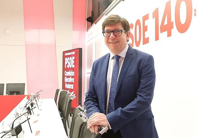 El malestar interno por el caso Salazar se aviva pese a los intentos de Ferraz