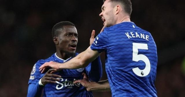 Scene uluitoare în Premier League: Idrissa Gueye, roșu direct contra lui United după ce și-a pălmuit colegul