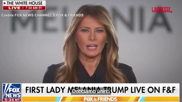 Melania Trump chiede unità, 'se manifestate fatelo pacificamente'