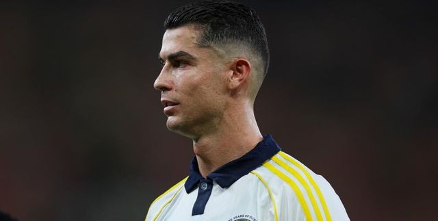 ++ Cristiano Ronaldo è il primo calciatore miliardario ++