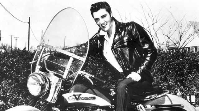 Egy vagyonért bárki megveheti Elvis Presley ékszereit