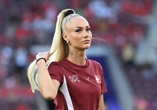 Alisha Lehmann, la estrella mediática de Suiza que pasa de puntillas por la Eurocopa