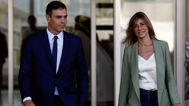 El juez cita a Pedro Sánchez como testigo en la causa contra su mujer