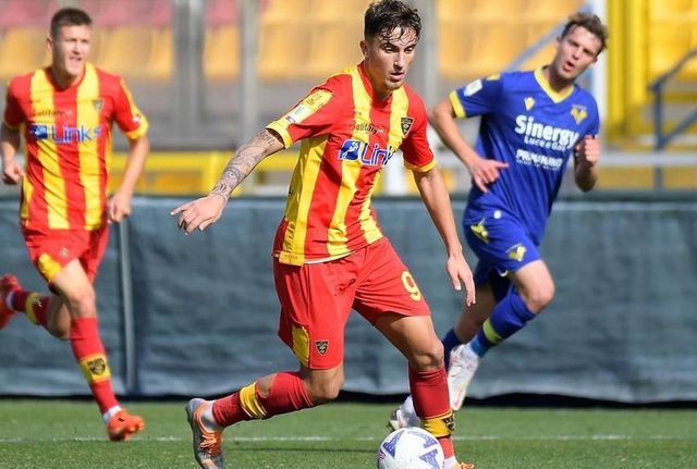 Cu pasă de gol la debutul în Serie A, Rareș Burnete poate pleca de la Lecce