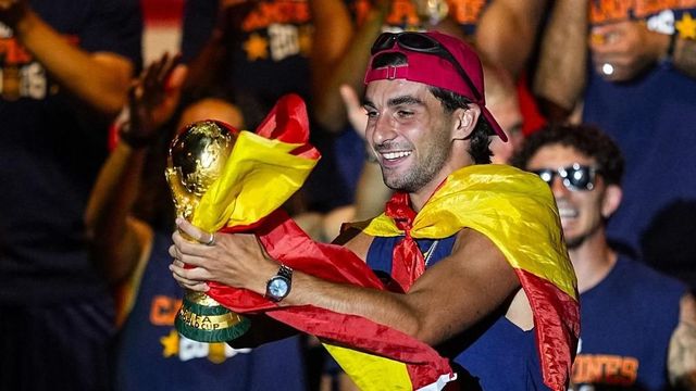 Ferran explica por qué llevó la gorra con 'Make Spain Great Again'<br>