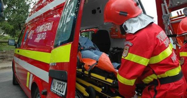 Un lift în care se aflau șase oameni s-a prăbușit în clădirea Ministerului Transporturilor