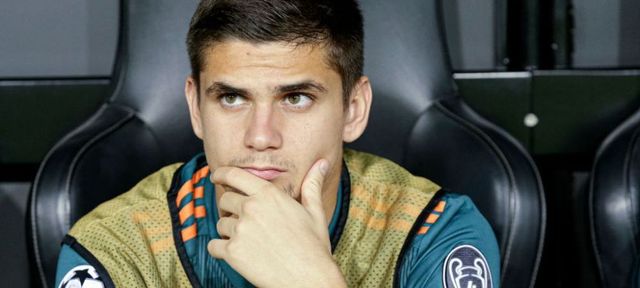 Motivul pentru care Răzvan Marin a pierdut locul de titular la Ajax. Ce i-a spus antrenorul Erik ten Hag