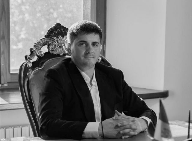 Ștefan Eremia, șeful unei direcții din cadrul AIPA, acuzat de trafic de influență, a fost plasat în arest