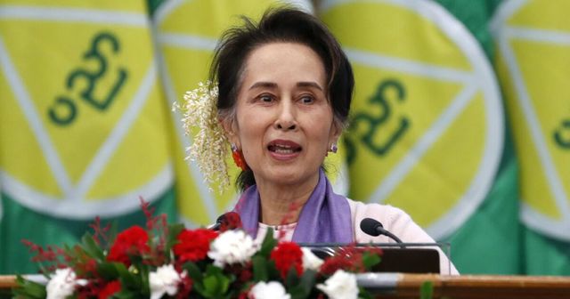 'Aung San Suu Kyi lascia il carcere, concessi i domiciliari'