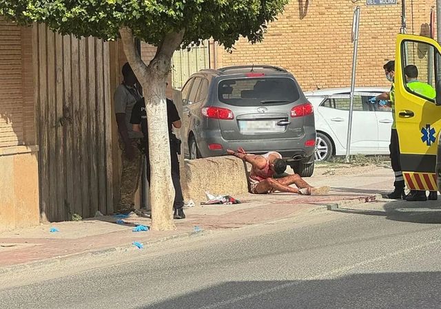 Detenido tras golpear en la cabeza con un martillo a un vecino en Murcia