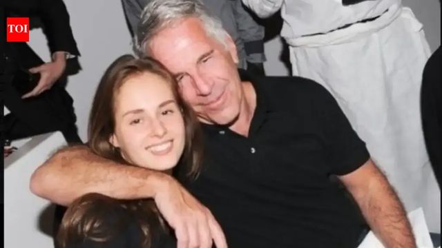 Who is the woman Epstein left a diamond ring 'in contemplation of marriage'?