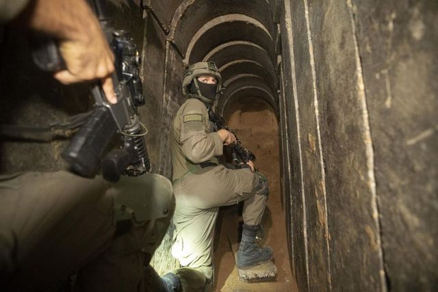 Israele, trovato a Gaza un tunnel dove era una parte degli ostaggi