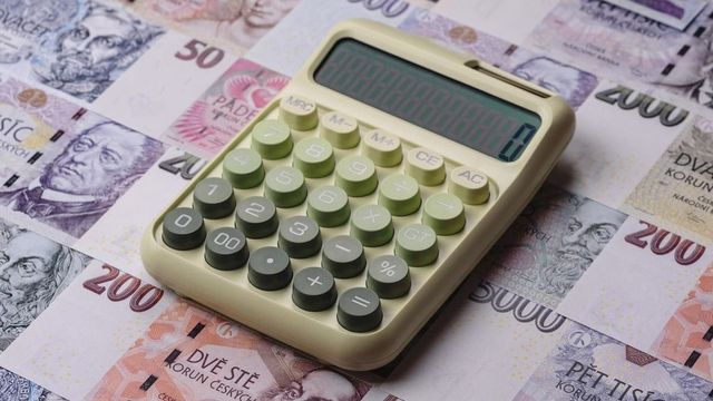 Minimální mzda od ledna vzroste o 2500 korun na necelých 25 tisíc