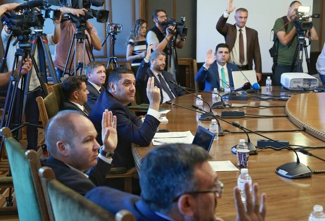 Комисията по отбрана подкрепи България да изпрати на Украйна неизправни боеприпаси