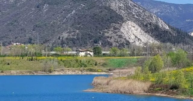 Brescia, 15enne si tuffa nel Gerolotto e non riemerge