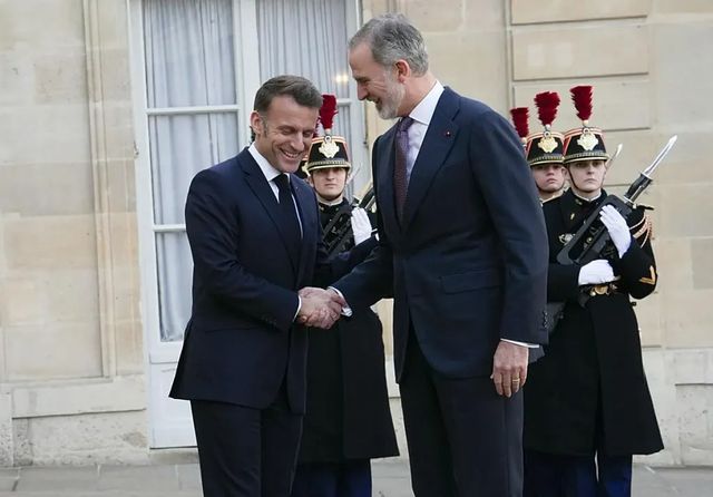 Los Reyes Felipe VI y Letizia recibirán a los Macron el 17 de septiembre