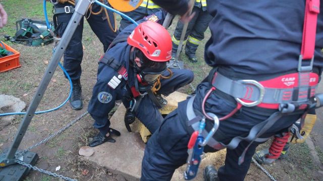 Un bărbat a căzut într-un canal dintr-un parc din Sectorul 4 al Capitalei