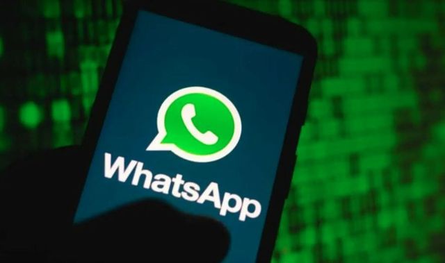 WhatsApp, Instagram e Facebook down, problemi con le app di Meta: cosa sta succedendo