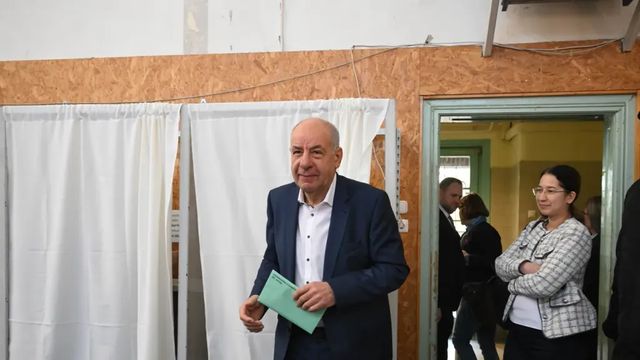 Sulyok Tamás köztársasági elnök is leadta a szavazatát