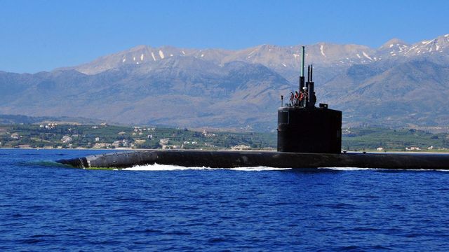 Amerikai tengeralattjáró süllyesztett el egy iráni hadihajót Srí Lanka partjainál