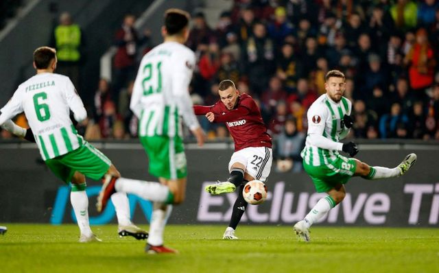 El Betis cae ante el Sparta y se le jugará en la última jornada contra el Rangers