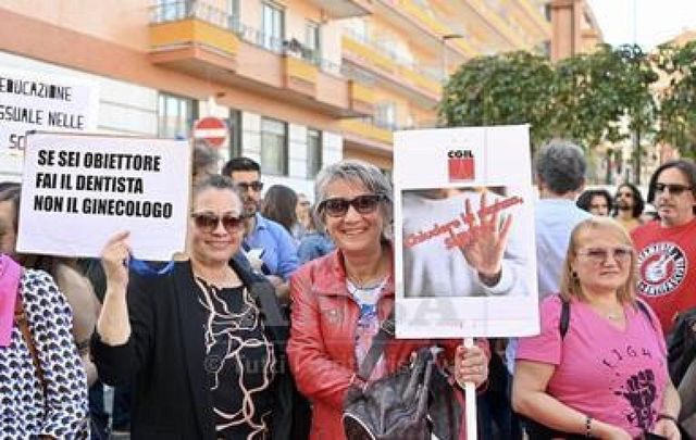 Stanza anti-aborto va chiusa, Tar Piemonte accoglie ricorso