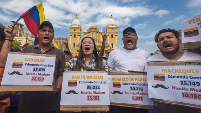 Los venezolanos exiliados en Madrid se congregan en Callao un mes después de las elecciones y con la esperanza íntegra