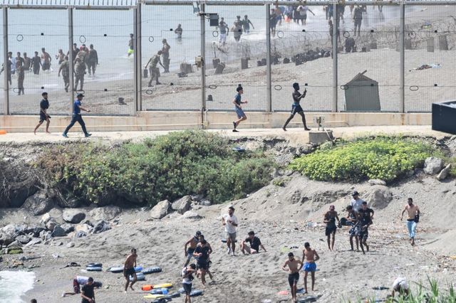 Italia cere închiderea spațiului Schengen pentru Spania, după valul de migranți din Ceuta