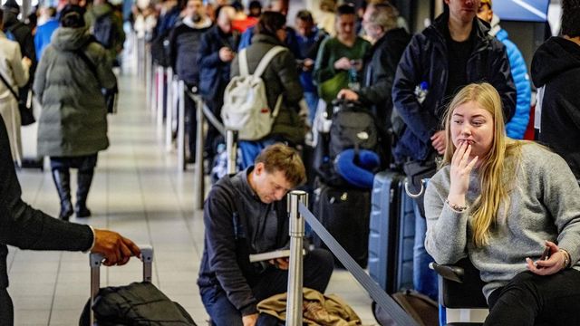 Megbénult az amszterdami légiközlekedés az ítéletidő miatt, magyarországi járat is érintett