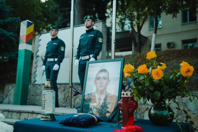 Trei ani de la tragedia de pe Aeroportul Chișinău, în care au fost uciși Serghei Muntean și Igor Ciofu