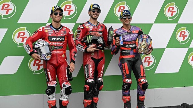 MotoGp: in Thailandia pole di Bagnaia, terzo Martin